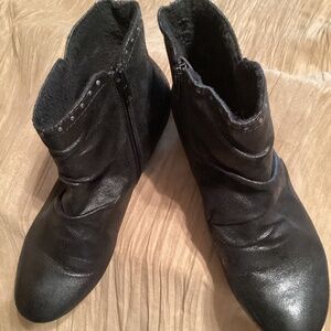 Barestraps boots